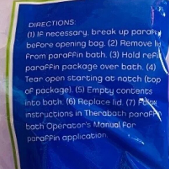 6lbs Therabath lavender scented paraffin wax, Revlon mittens & 18 plastic liners - Picture 3 of 7